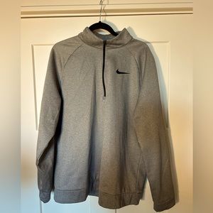 Nike Dri-Fit Gray 1/4 zip sweatshirt Men’s XL